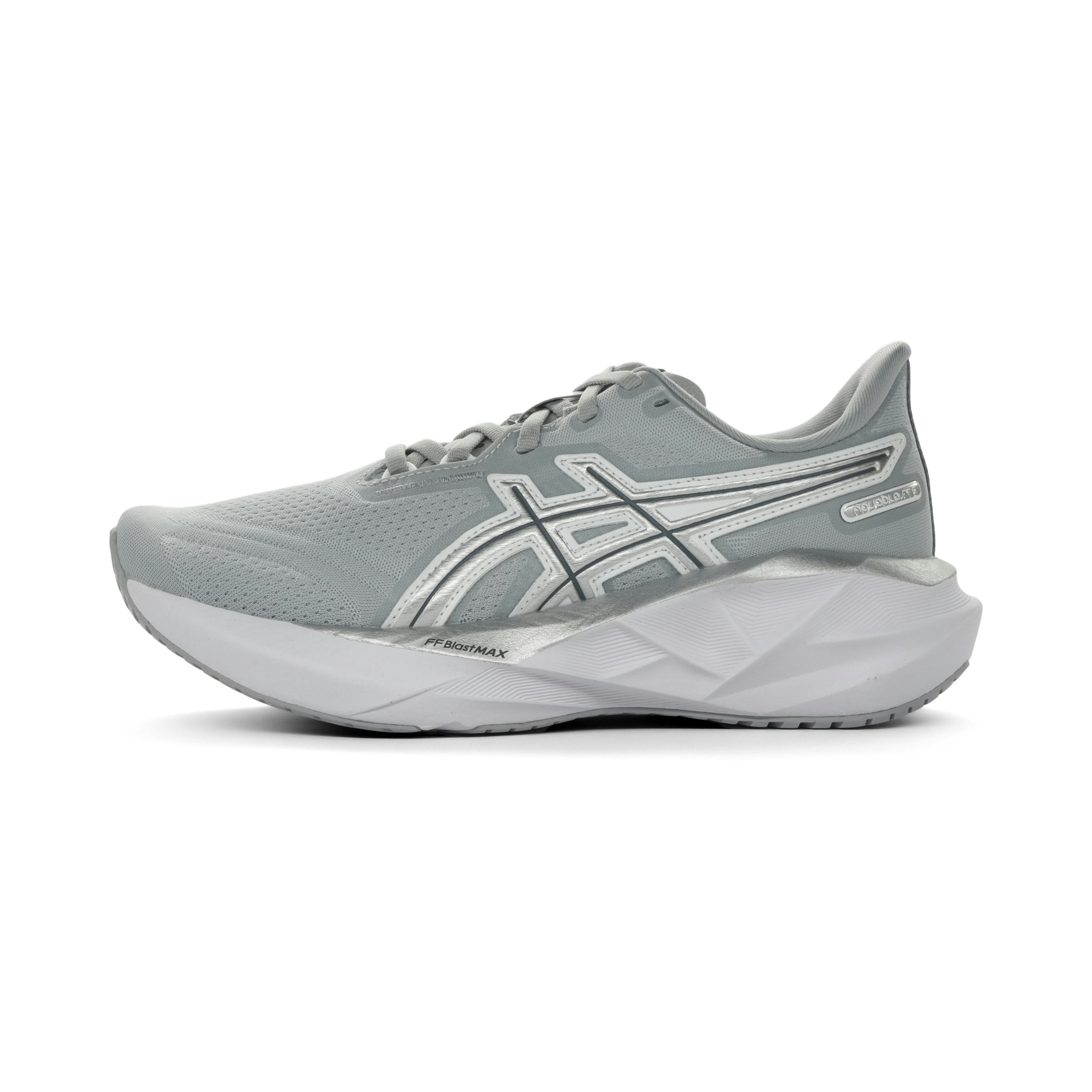 ASICS Novablast 5 review