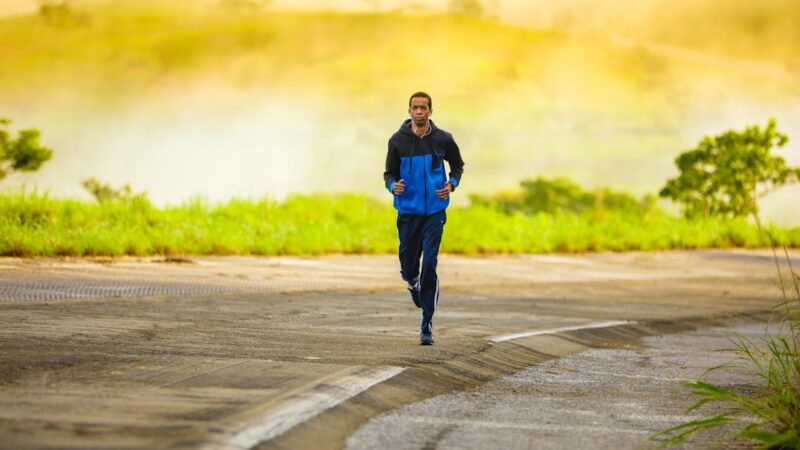 Zijsteek tijdens het hardlopen: oorzaak en voorkomen